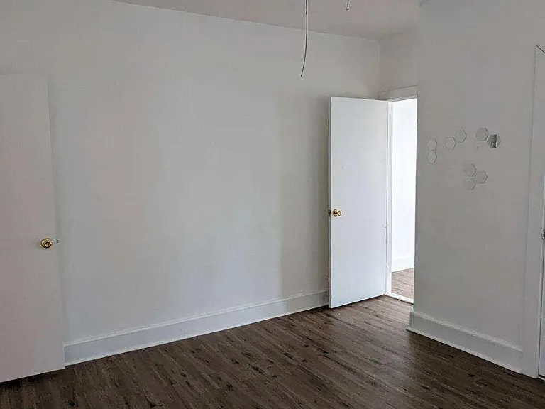 2-121 Choate St #2 — Photo 14