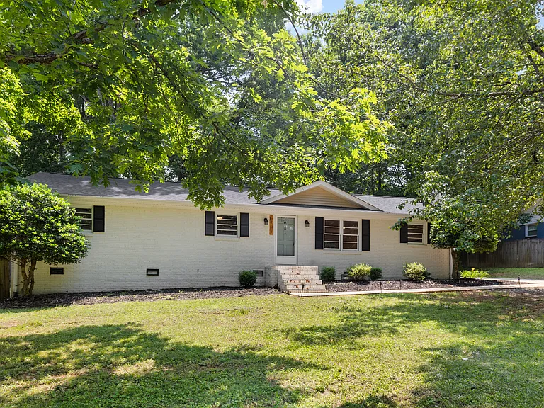 6101 Davidson Dr — Photo 9