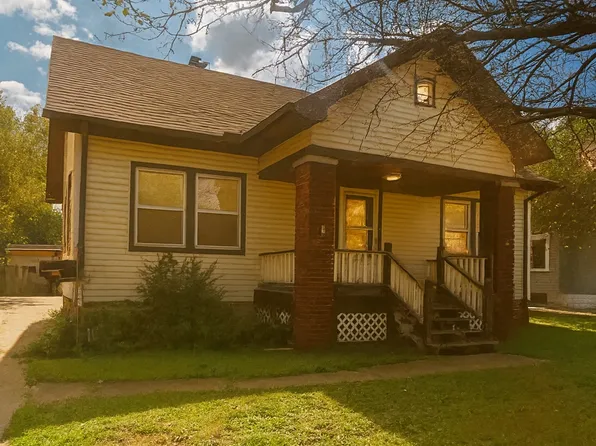 9504 Cardwell Ave, Cleveland, OH 44105