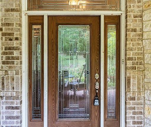 4th image of 1550 Great Oaks