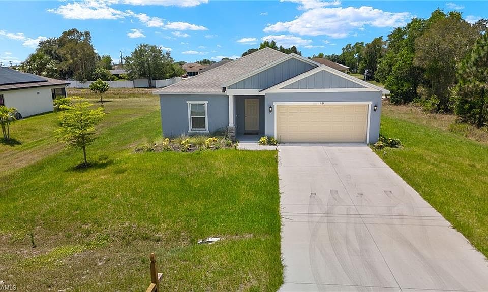 1st image of 858 Rue Labeau CIR