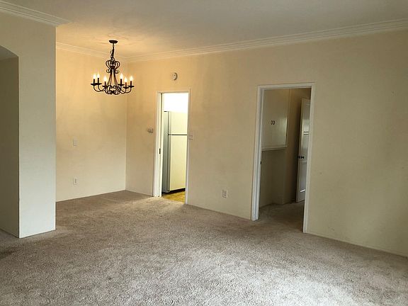 4th image of 3364 6th Ave