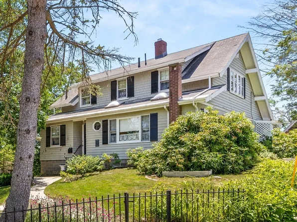 15 Upland Rd, Melrose, MA 02176