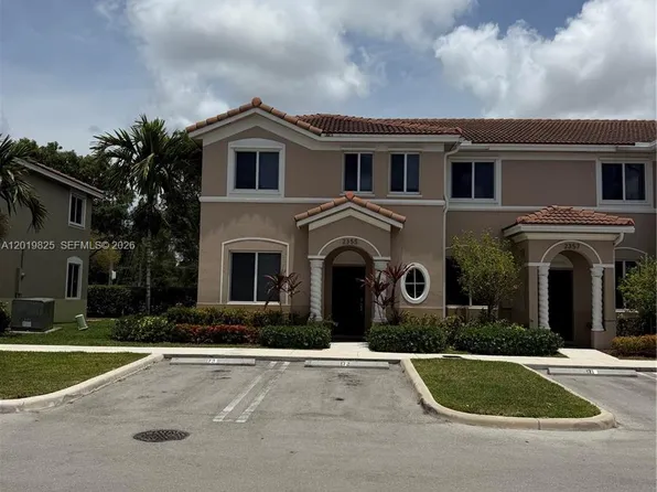 2355 SE 10th St, Homestead, FL 33035