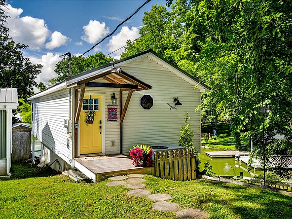 4th image of 1283 Lake Logan Rd