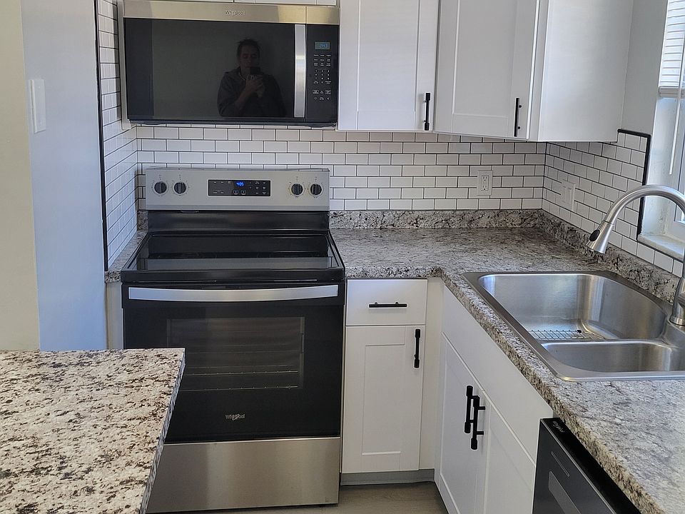 1st image of 1317 84th Ave N