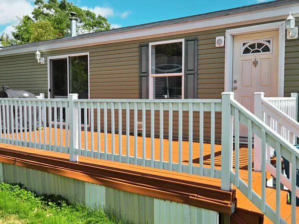 7 Blackberry Place, Kittery, ME 03904