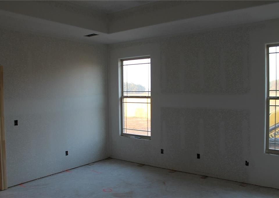 2nd image of 1714 W Gilligan Ave
