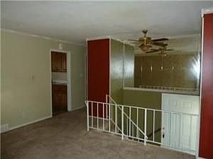 2nd image of 809 N 84th Dr