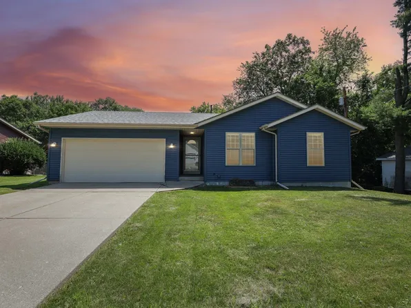 210 Sterling Dr, Edgerton, WI 53534