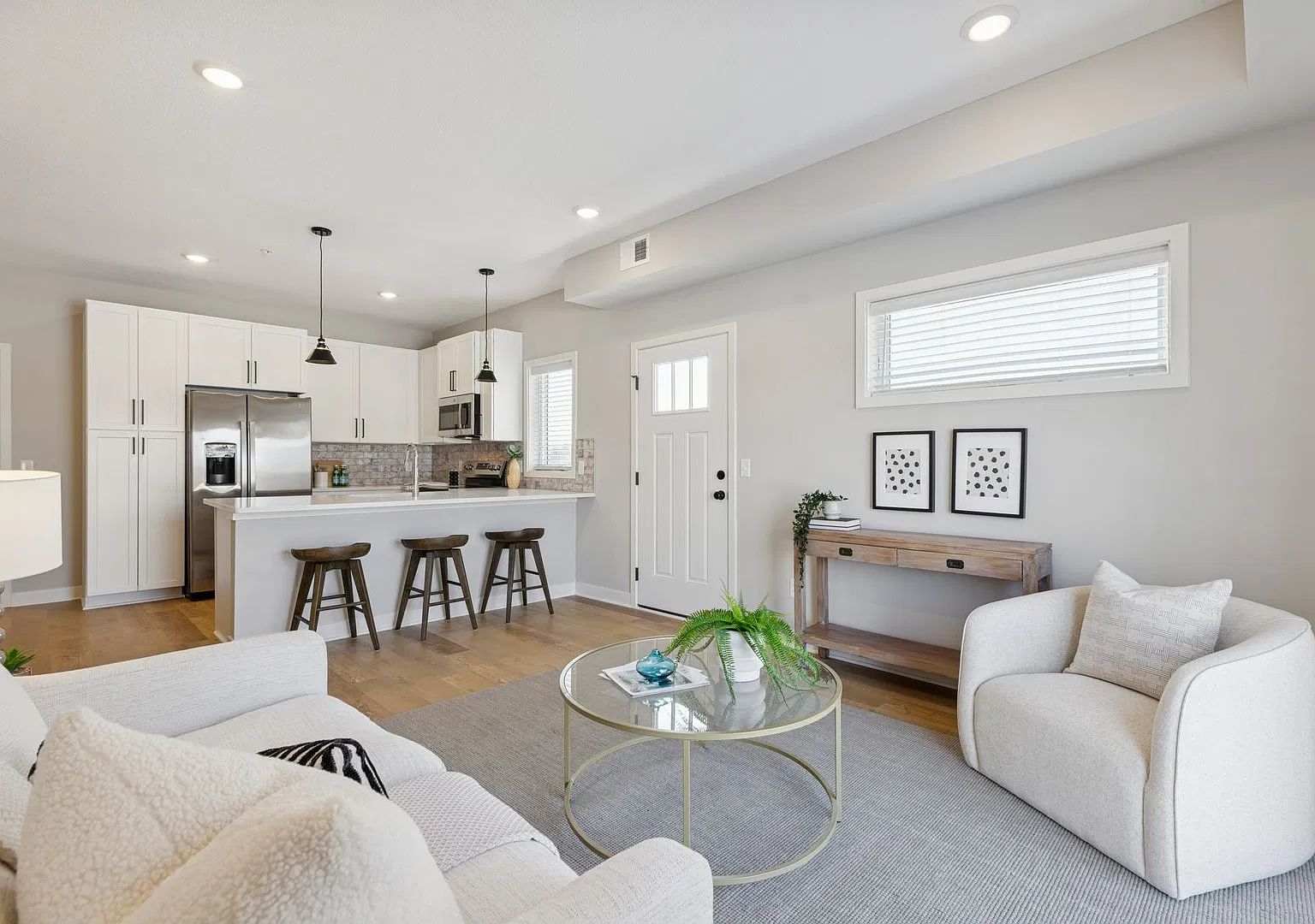 Oneka Fields Townhomes (D) — Photo 3