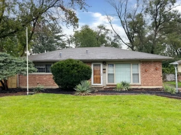 417 S Orchard Dr, Park Forest, IL 60466