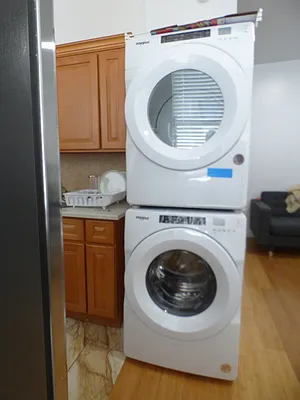 Rented by Tesla Realty Group LLC | media 15