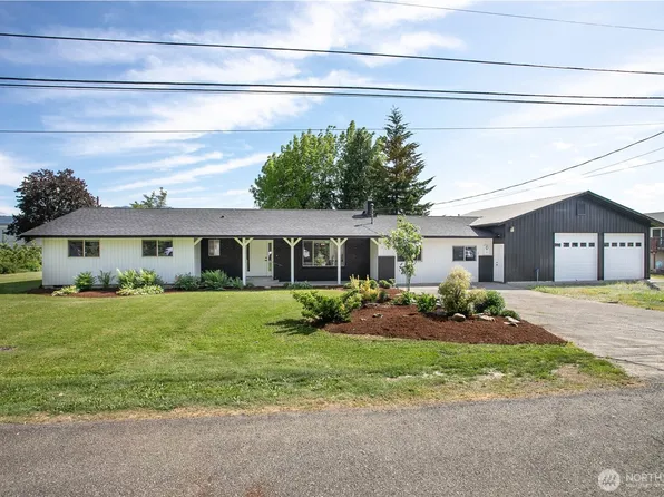 319 Vancouver Street, Sumas, WA 98295