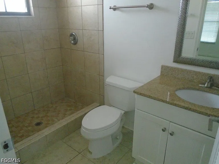 1228 SW Trafalgar Pkwy #1228 — Photo 8