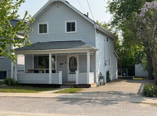 140 5th Ave W, North Bay, ON P1B 3N5