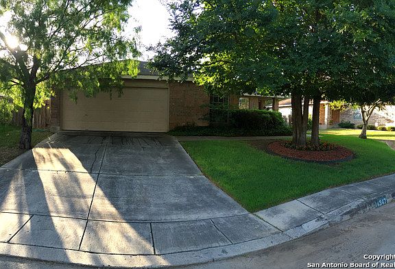 2nd image of 14347 Markham Ln