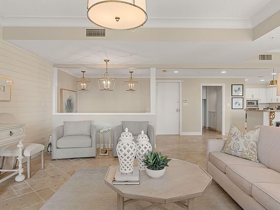 5th image of 4401 Southwinds Dr #4401
