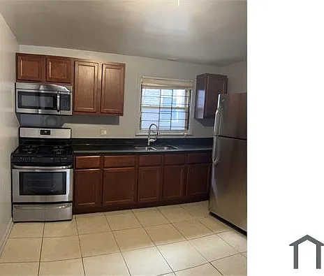 7957 S Wood St #1 — Photo 1