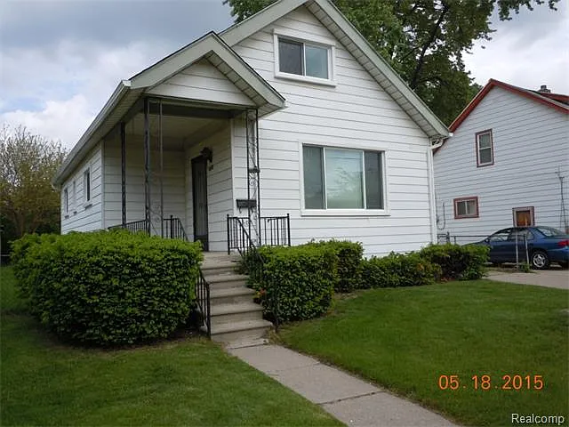 1605 E Goulson Ave photo 1