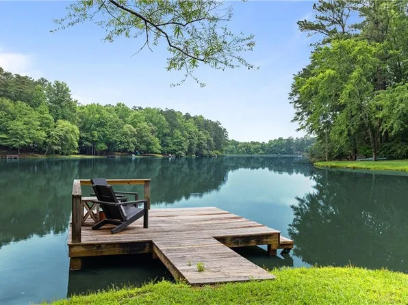 61 Lake Coweta Trl, Newnan, GA 30263