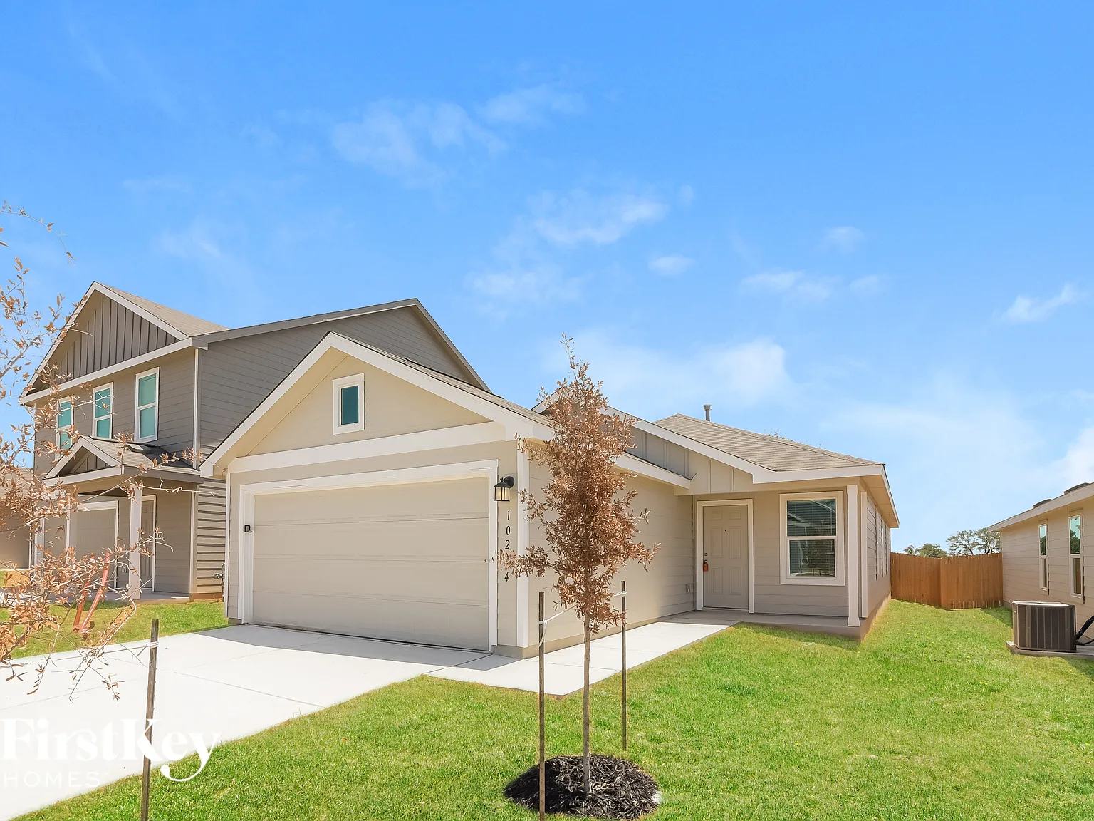 3 bed, 2.0 bath, 1440 sqft, $1,645 — Photo 2