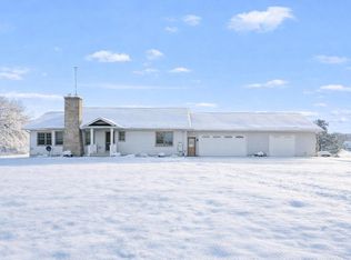 26088 Wasepi Rd, Centreville, MI 49032