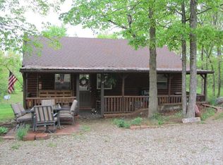 105 Irish Meadows Dr, Seymour, MO 65746