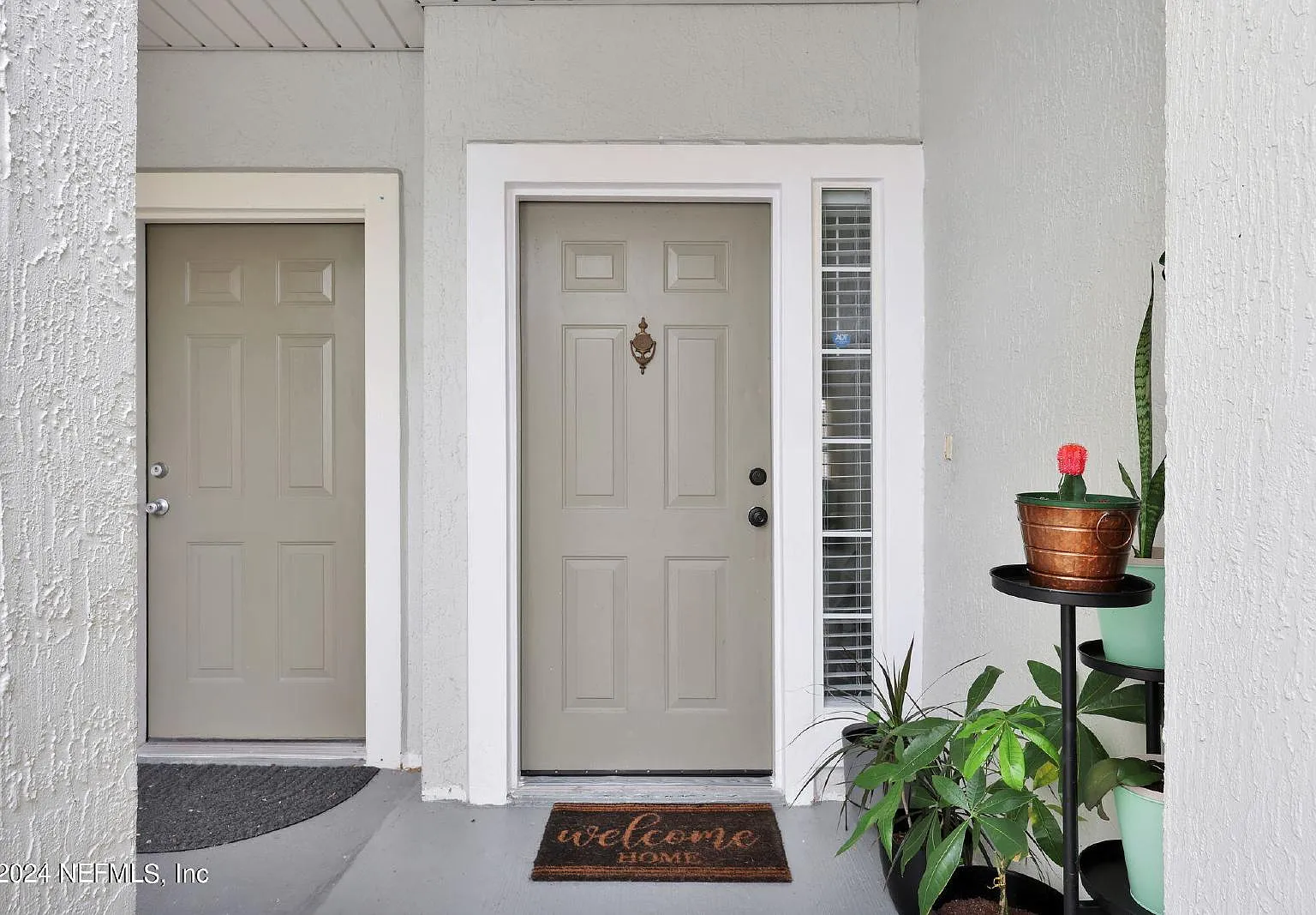 2 bed, 2.5 bath, 1105 sqft, $1,700 — Photo 2