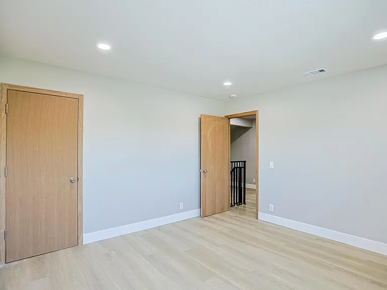 9909 Merced River Ave — Photo 44