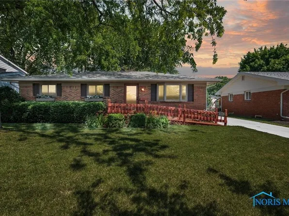 3329 Starr Ave, Oregon, OH 43616