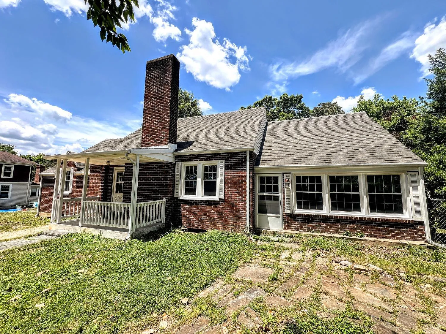 202 Charlotte St photo 1