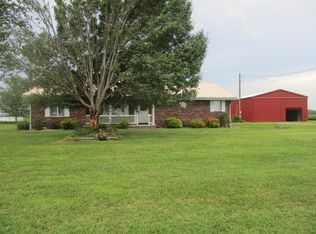 5817 State Route 37, Salem, IL 62881