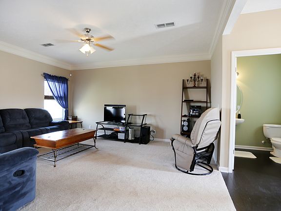Huge Greatroom