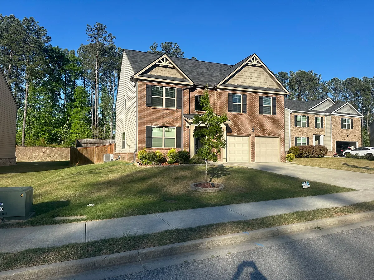 Building Photo - Lilly Brook Dr