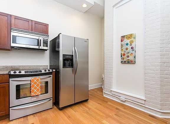 5th image of 212 W Franklin St APT 105