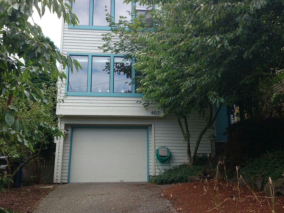 2nd image of 407 W Barrett St