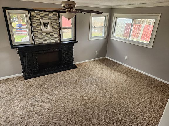4th image of 3909 Miller Dr