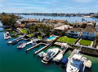 11 Harbor Is, Newport Beach, CA 92660