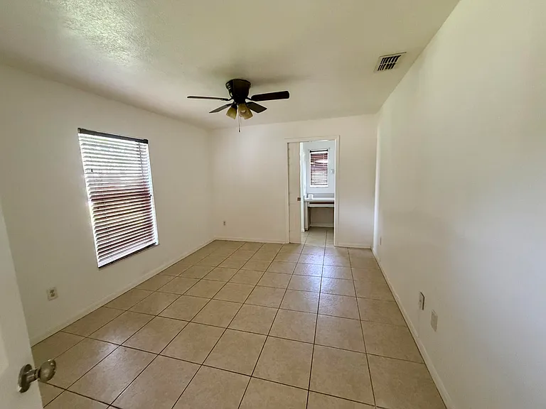 3920 E Allendale St — Photo 11