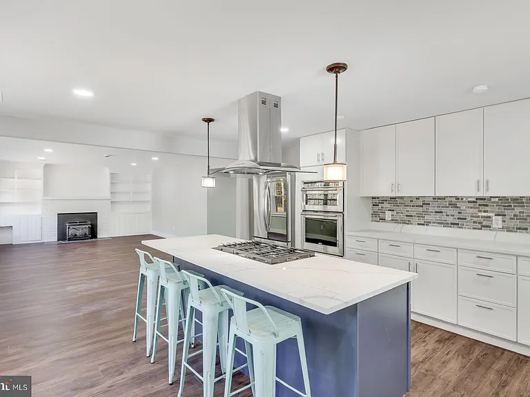 3809 Keith Ave — Photo 2