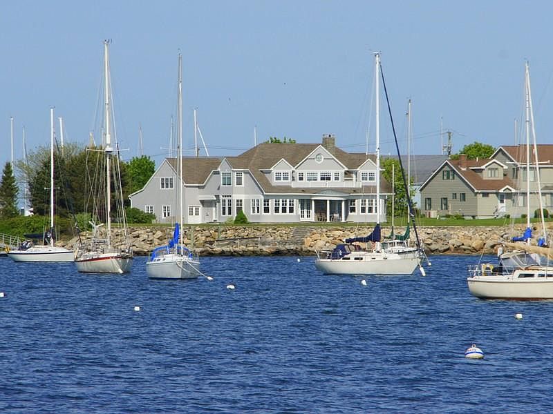 182 Pearl Street - Water View