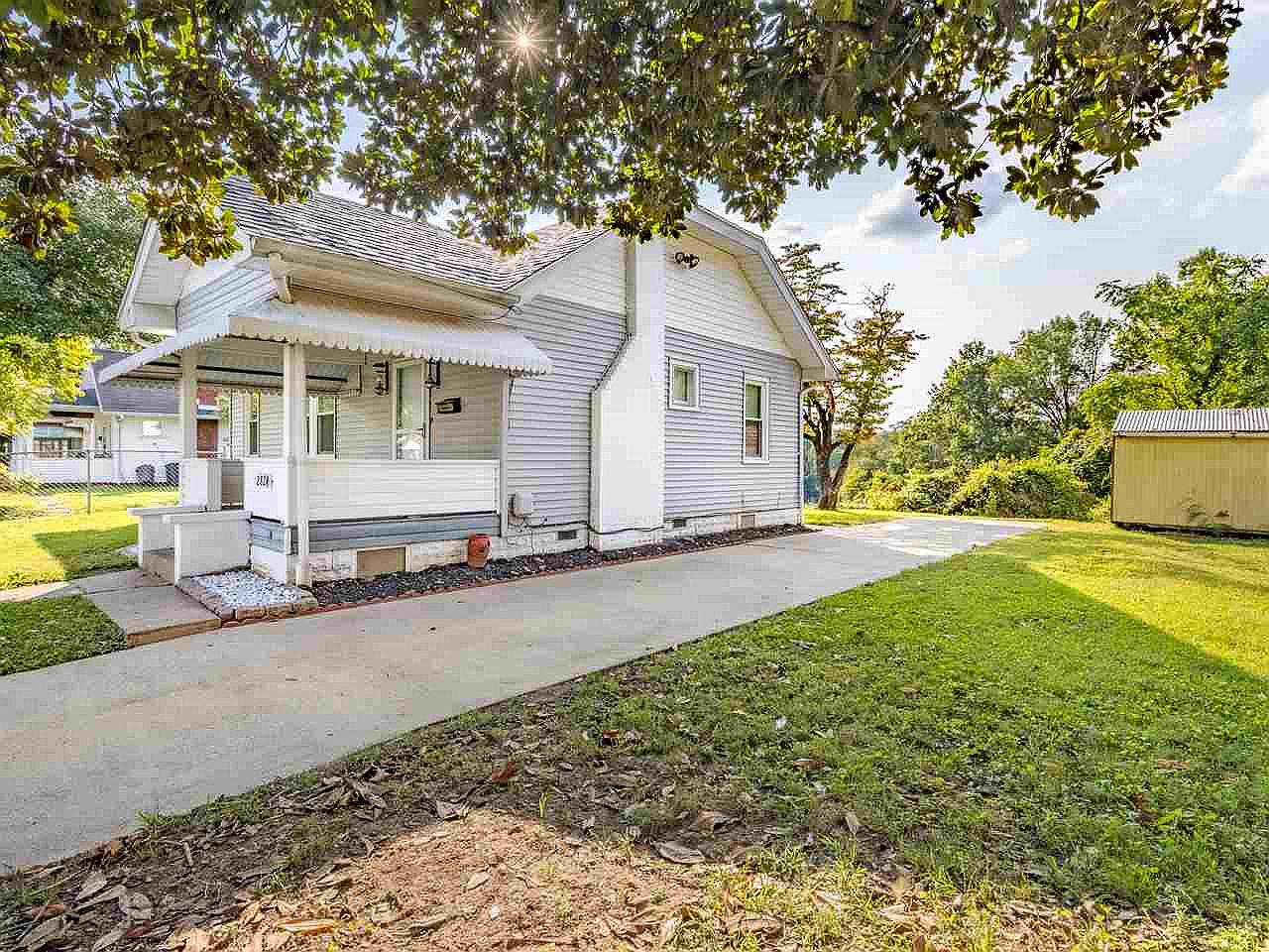 2824 Overlook Dr Huntington Wv 25705 Zillow