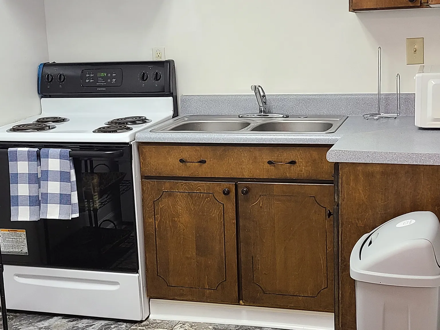 1 bed, 1200 sqft, $1,850 — Photo 3