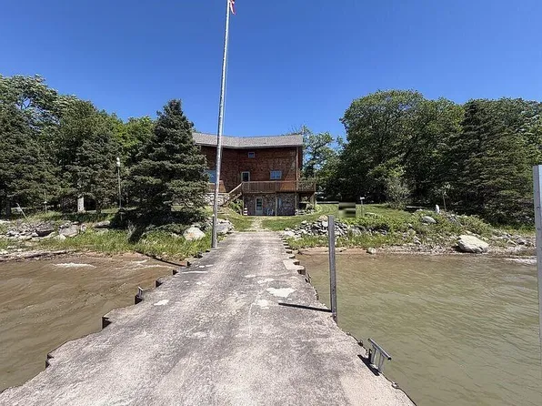 14784 S Rue Des Roches Row, Barbeau, MI 49710