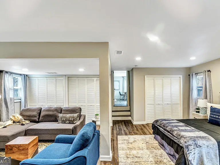 3017 Valley View Dr — Photo 11