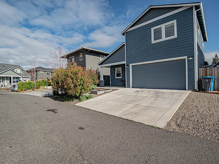 256 Rockfellow Pl — Photo 11