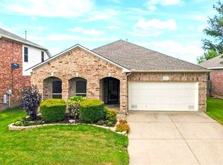 4057 Claymore Ln, Fort Worth, TX 76244