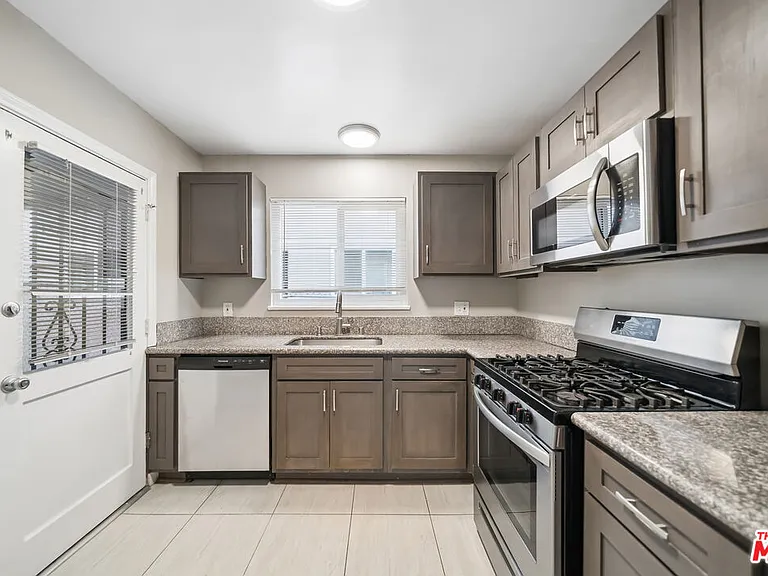 3646 Carmona Ave #1 — Photo 3