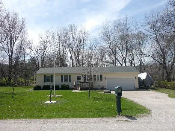 9115 86th Ave photo 1